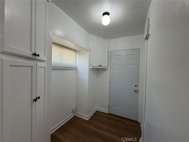 5142 S 4th Avenue, Los Angeles, CA 90043