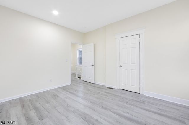 88 Devon St, Kearny Town, NJ 07032