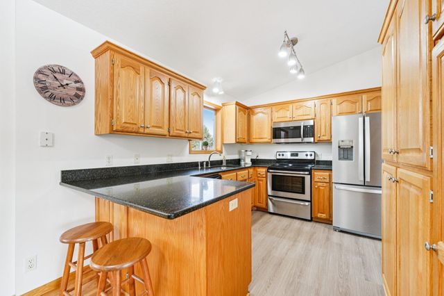 4404 E Viking Court, Wyoming, MN 55092