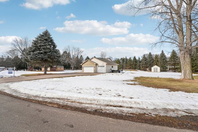 4404 E Viking Court, Wyoming, MN 55092