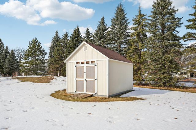 4404 E Viking Court, Wyoming, MN 55092