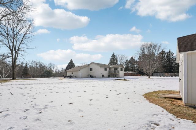 4404 E Viking Court, Wyoming, MN 55092