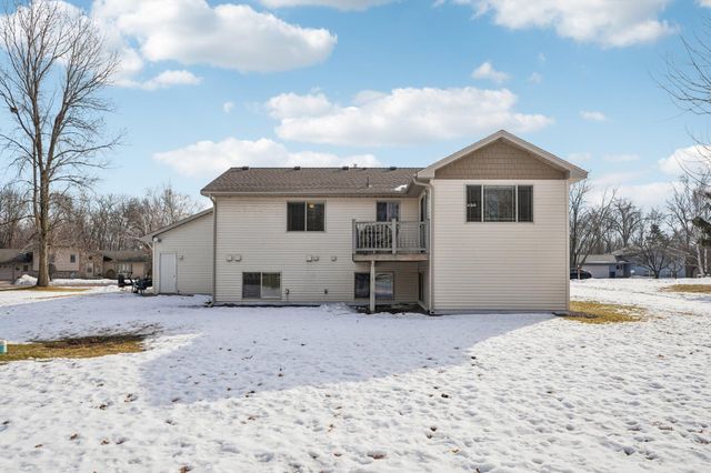 4404 E Viking Court, Wyoming, MN 55092
