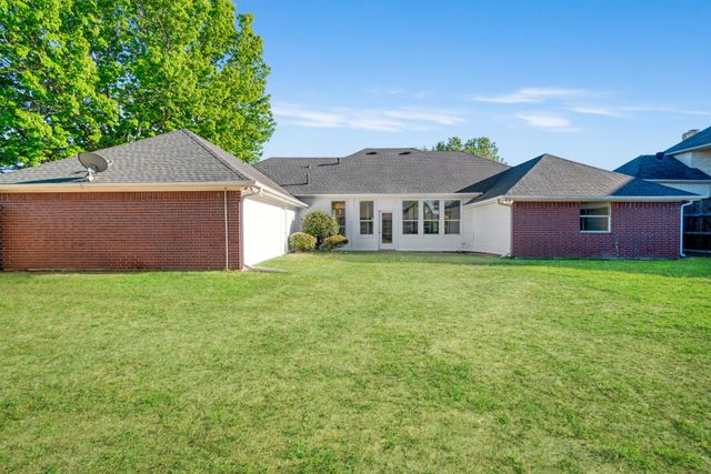 3025 Aspen, Paris, TX 75462