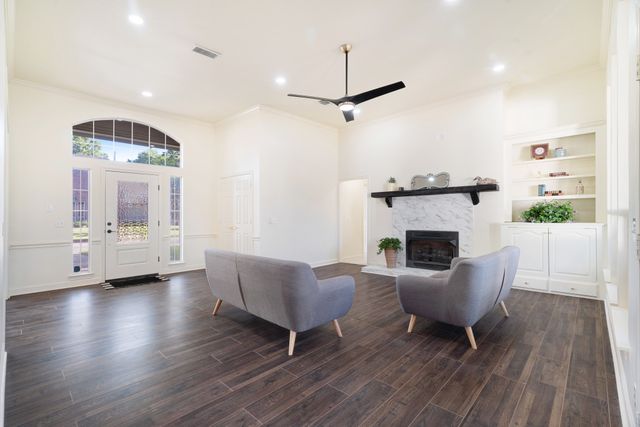3025 Aspen, Paris, TX 75462