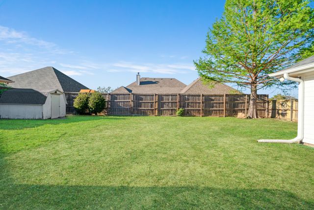 3025 Aspen, Paris, TX 75462