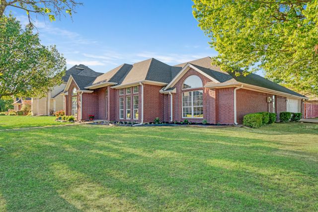 3025 Aspen, Paris, TX 75462