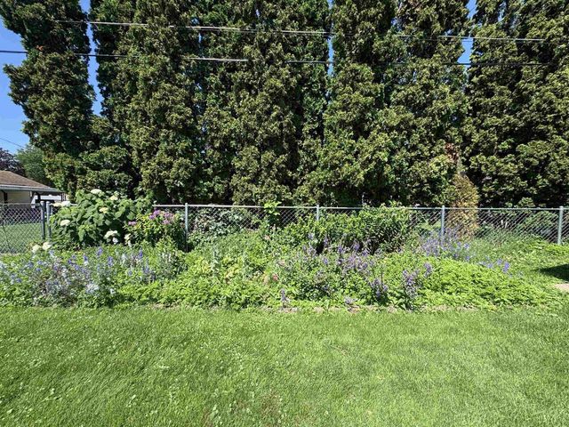 458 S Fremont Street, Janesville, WI 53545
