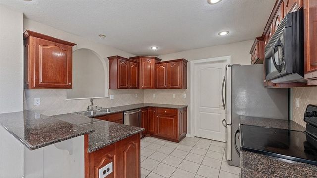 3376 Haywood Cove, Springdale, AR 72764