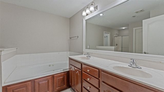 3376 Haywood Cove, Springdale, AR 72764