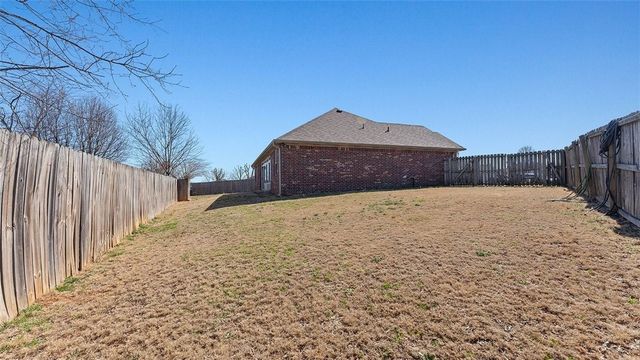 3376 Haywood Cove, Springdale, AR 72764
