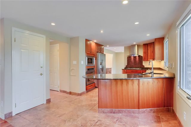 2558 Country Side Lane, Franklin Park, PA 15090