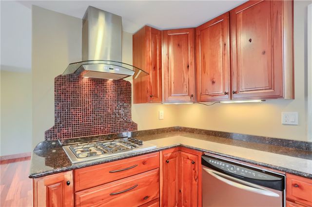 2558 Country Side Lane, Franklin Park, PA 15090