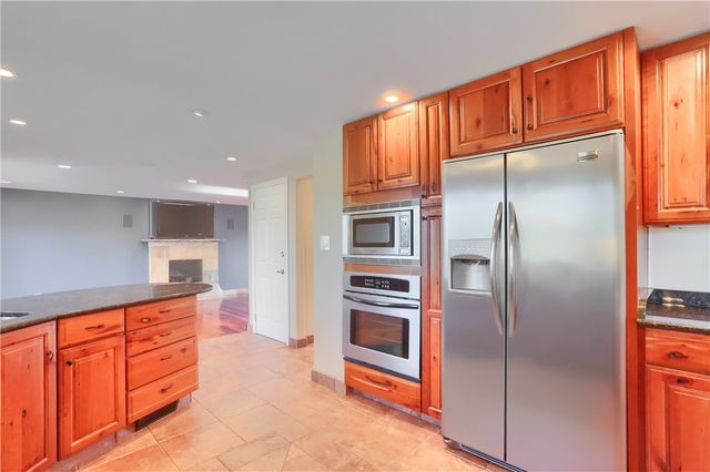 2558 Country Side Lane, Franklin Park, PA 15090