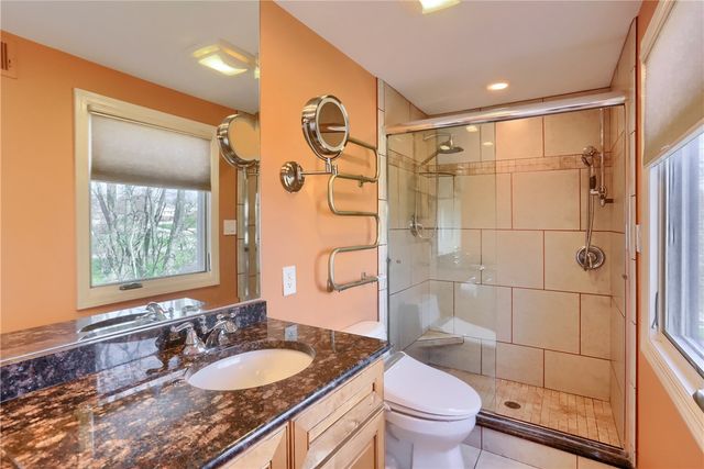 2558 Country Side Lane, Franklin Park, PA 15090