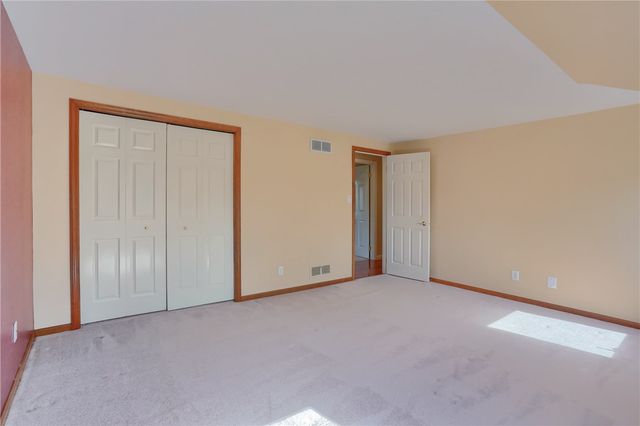 2558 Country Side Lane, Franklin Park, PA 15090