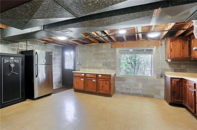 2558 Country Side Lane, Franklin Park, PA 15090