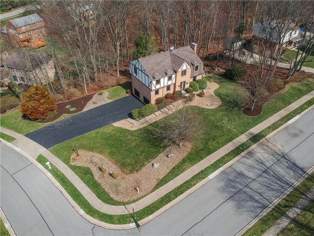 2558 Country Side Lane, Franklin Park, PA 15090