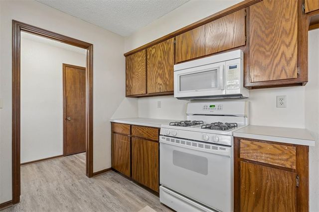 2127 NE Van Buren Avenue, Piedmont, OK 73078