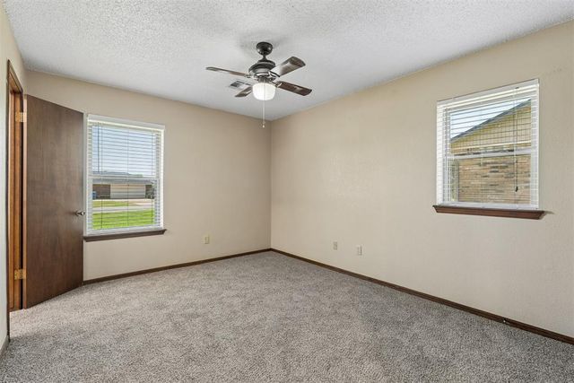 2127 NE Van Buren Avenue, Piedmont, OK 73078