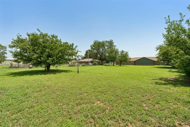 2127 NE Van Buren Avenue, Piedmont, OK 73078