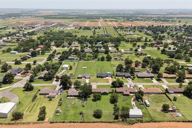 2127 NE Van Buren Avenue, Piedmont, OK 73078