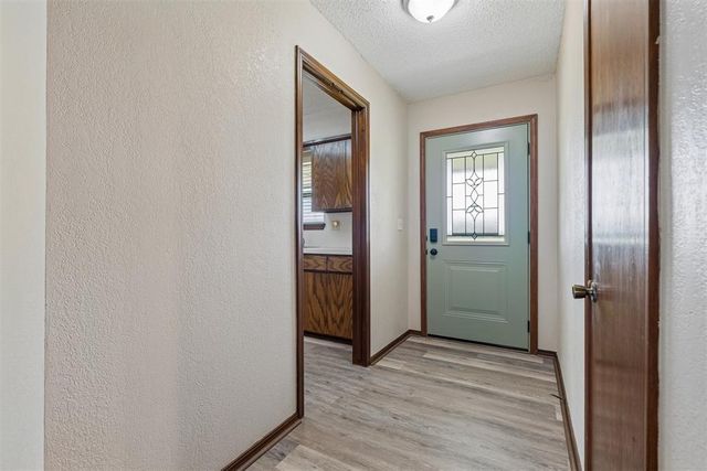 2127 NE Van Buren Avenue, Piedmont, OK 73078