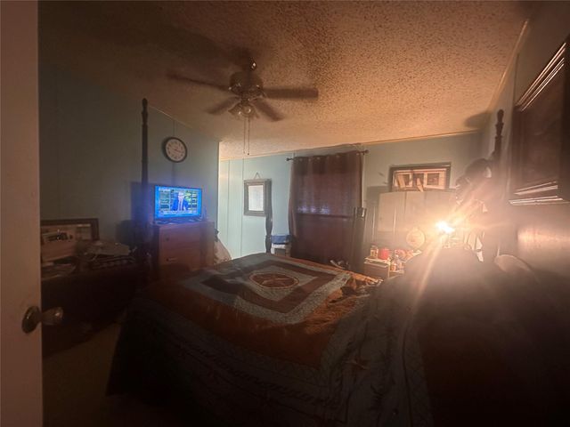 612 Byrd Salyer Road, Bay City, TX 77414