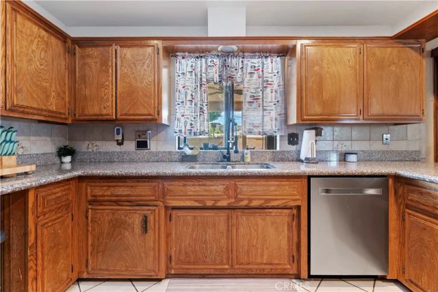 27266 Pacifica Court, Hemet, CA 92544