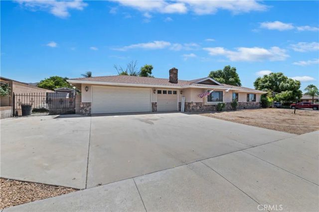 27266 Pacifica Court, Hemet, CA 92544