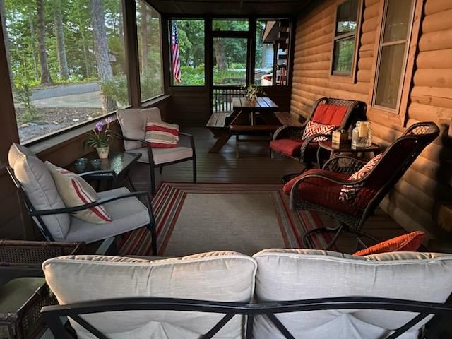 219 Lakeview Dr, Hayesville, NC 28904