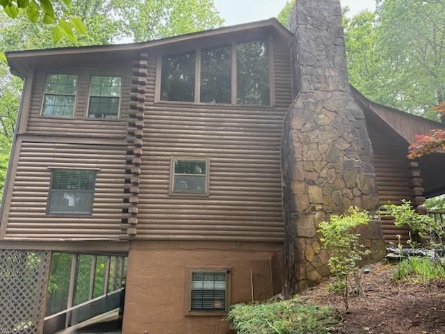 219 Lakeview Dr, Hayesville, NC 28904