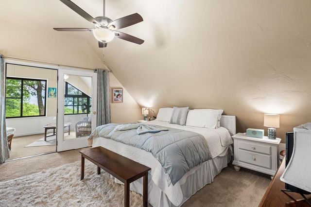 219 Lakeview Dr, Hayesville, NC 28904