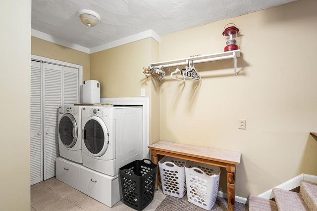 219 Lakeview Dr, Hayesville, NC 28904