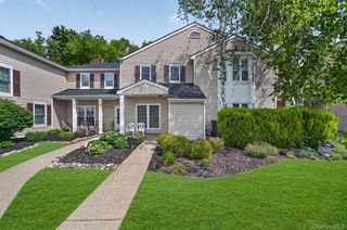 141 Villagegreen Court, Warwick, NY 10990