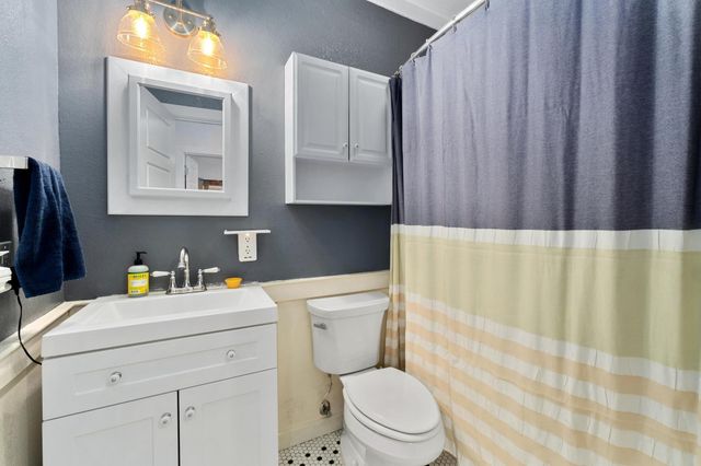 911 Valdez ST, Austin, TX 78741