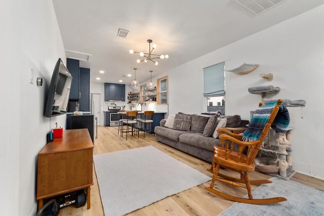 911 Valdez ST, Austin, TX 78741