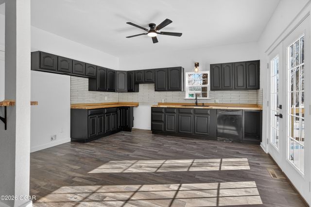 13038 E Minnie Ball Road, Nevada, MO 64772