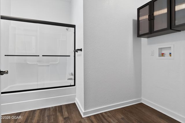 13038 E Minnie Ball Road, Nevada, MO 64772