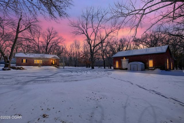 13038 E Minnie Ball Road, Nevada, MO 64772