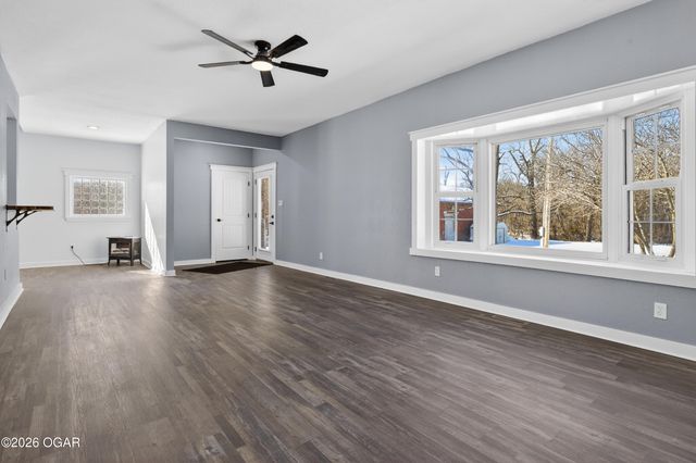 13038 E Minnie Ball Road, Nevada, MO 64772