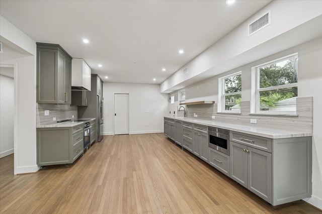 1659 Harold Street A, Houston, TX 77006