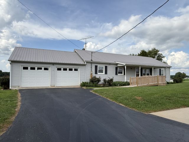 2971 Monroe Floyd Rd, Decherd, TN 37324