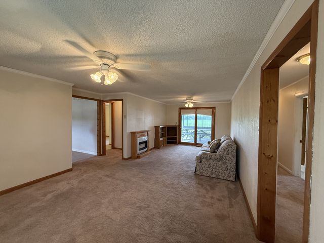 2971 Monroe Floyd Rd, Decherd, TN 37324