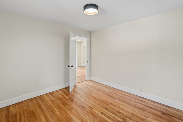 25 Johnson St, Worcester, MA 01604