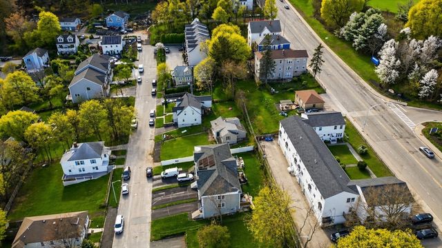 25 Johnson St, Worcester, MA 01604