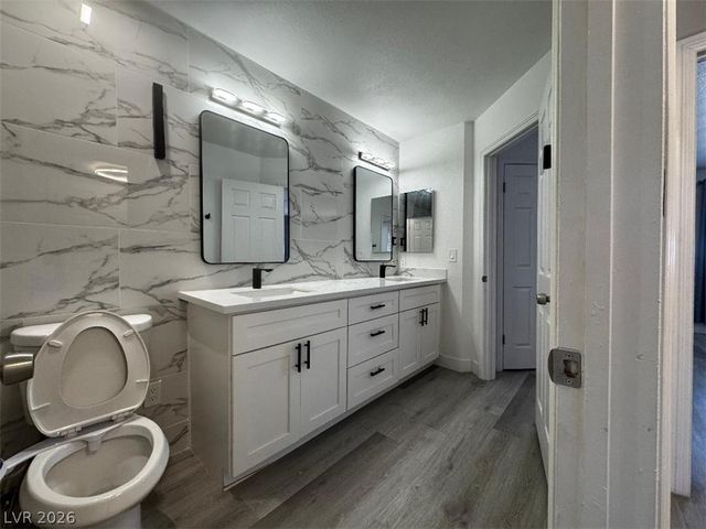 6750 Del Rey Avenue 109, Las Vegas, NV 89146