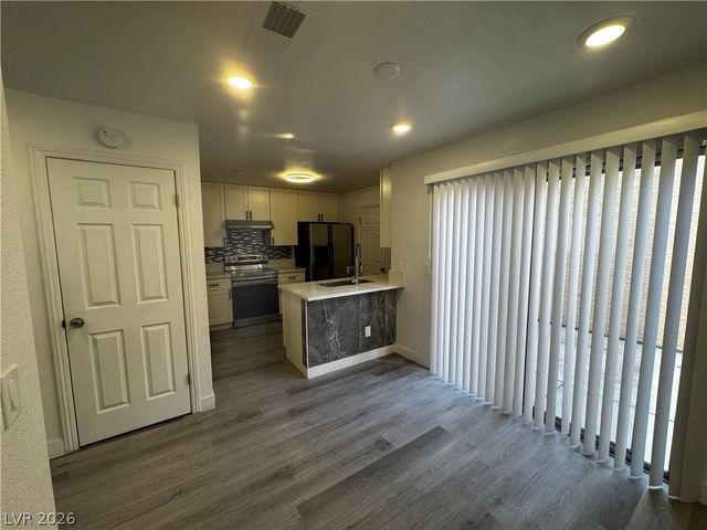 6750 Del Rey Avenue 109, Las Vegas, NV 89146