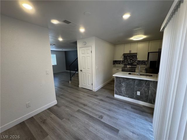 6750 Del Rey Avenue 109, Las Vegas, NV 89146