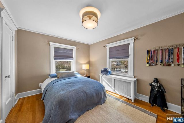 163 Hampton Place, Ridgewood, NJ 07450